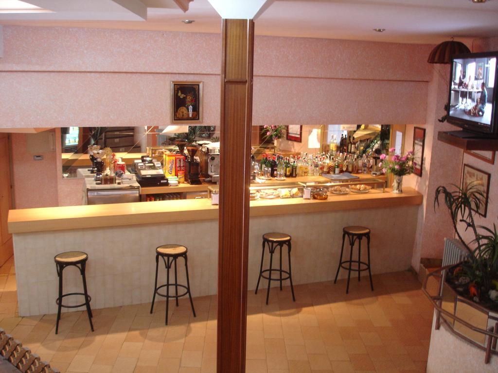 Hotel Monte Y Mar Колунга Екстериор снимка